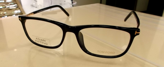 TOMFORD TF5398 トムフォード最新モデル入荷