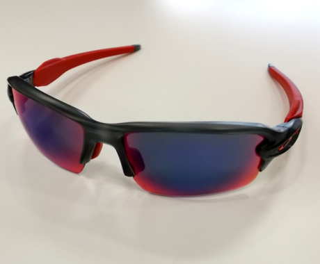 ＯＡＫＬＥＹ　ＦＬＡＫ２．０　＋ＲＥＤ ＩＲＩＤＩＵＭ 　オークリーフラック２．０