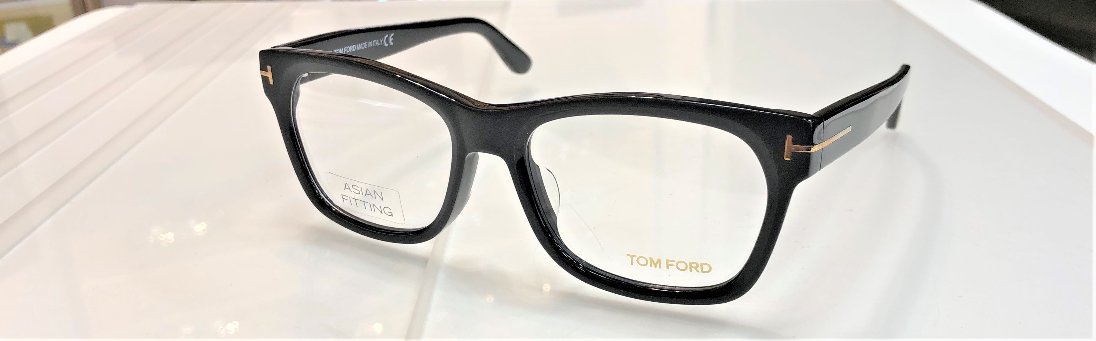 TOMFORD TF5468-F カラー002／052 再入荷！ – 千葉船橋のメガネ